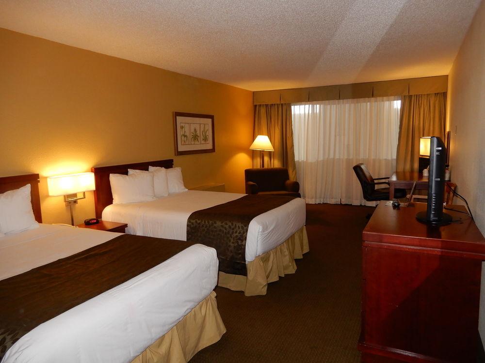 Clarion Hotel Milwaukee Airport Exterior foto