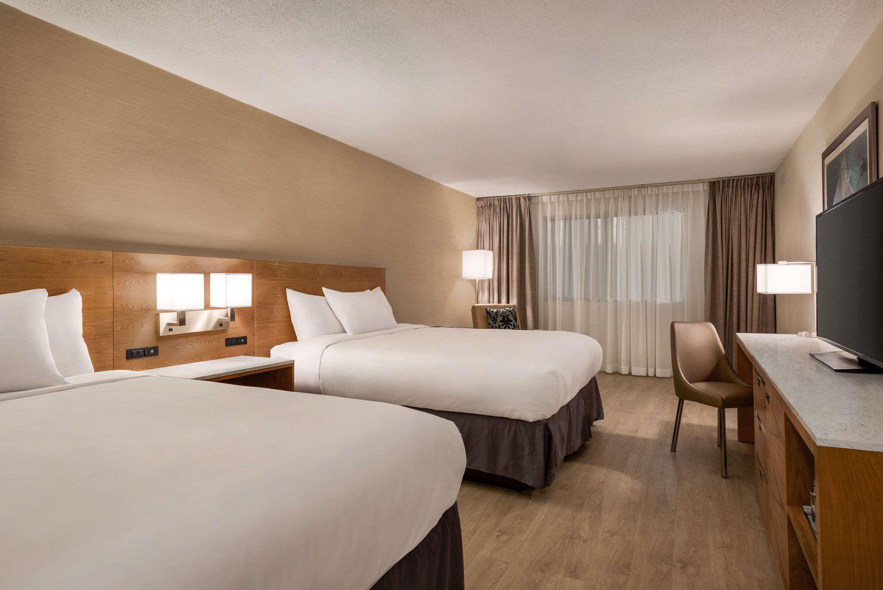 Clarion Hotel Milwaukee Airport Exterior foto