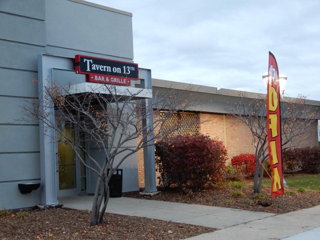 Clarion Hotel Milwaukee Airport Exterior foto